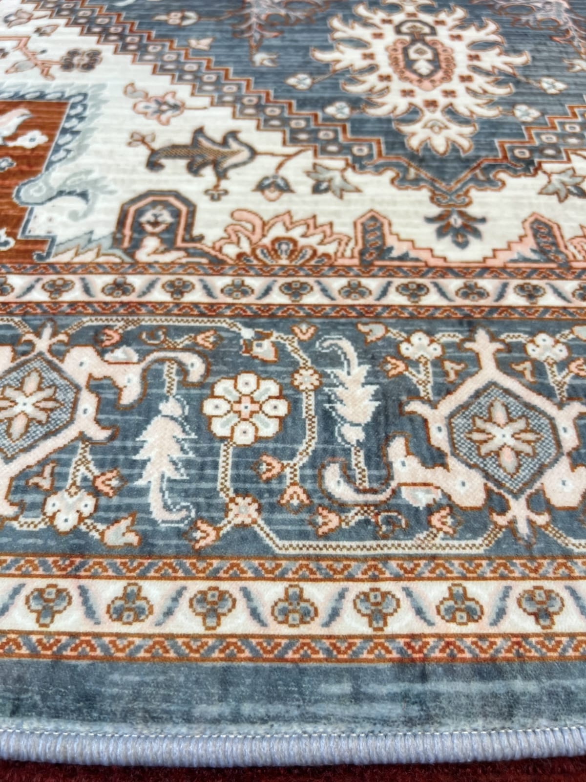 Sajalo Luxury Rug