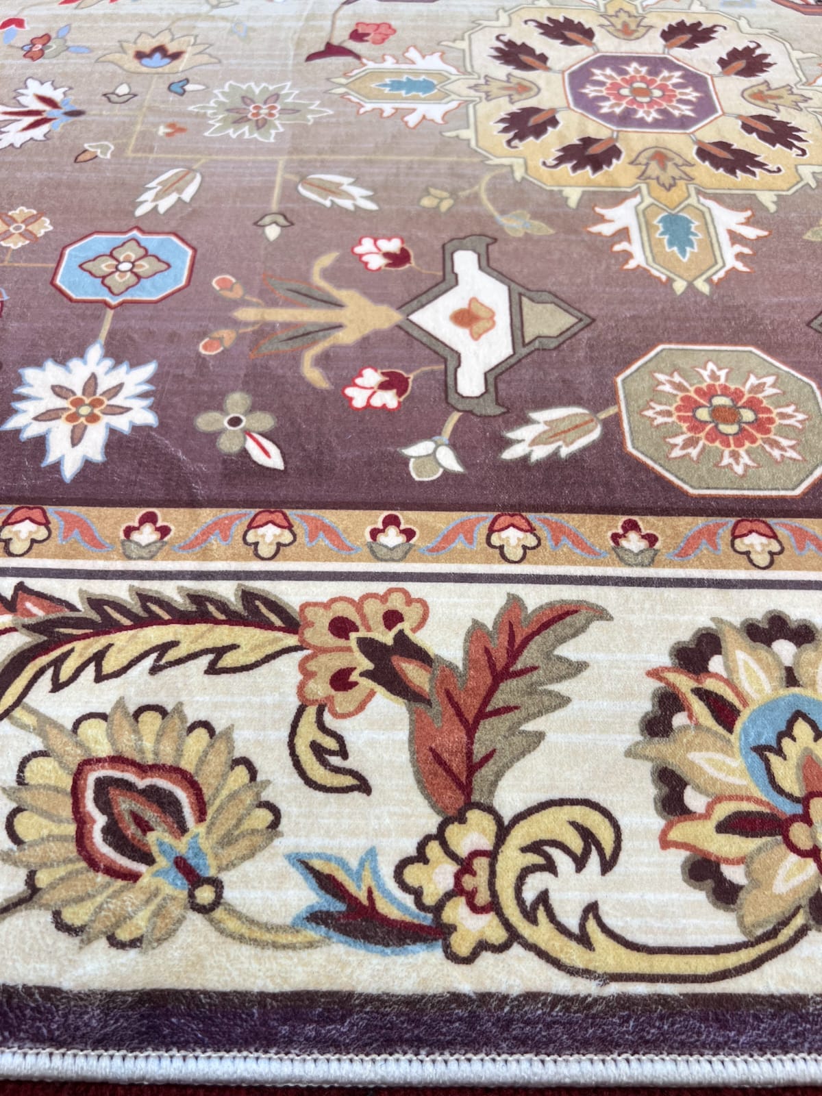 Sajalo Luxury Rug
